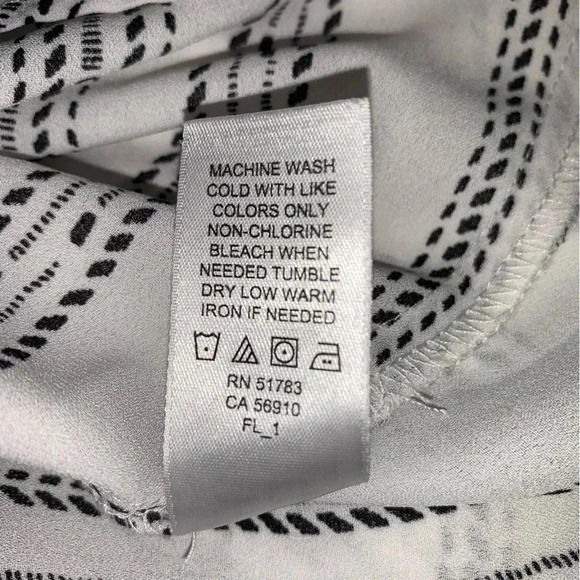 MAURICES Popover Blouse Top Plus Size XXL 2X White Black Stripe Roll Tab Sleeves - Picture 7 of 9